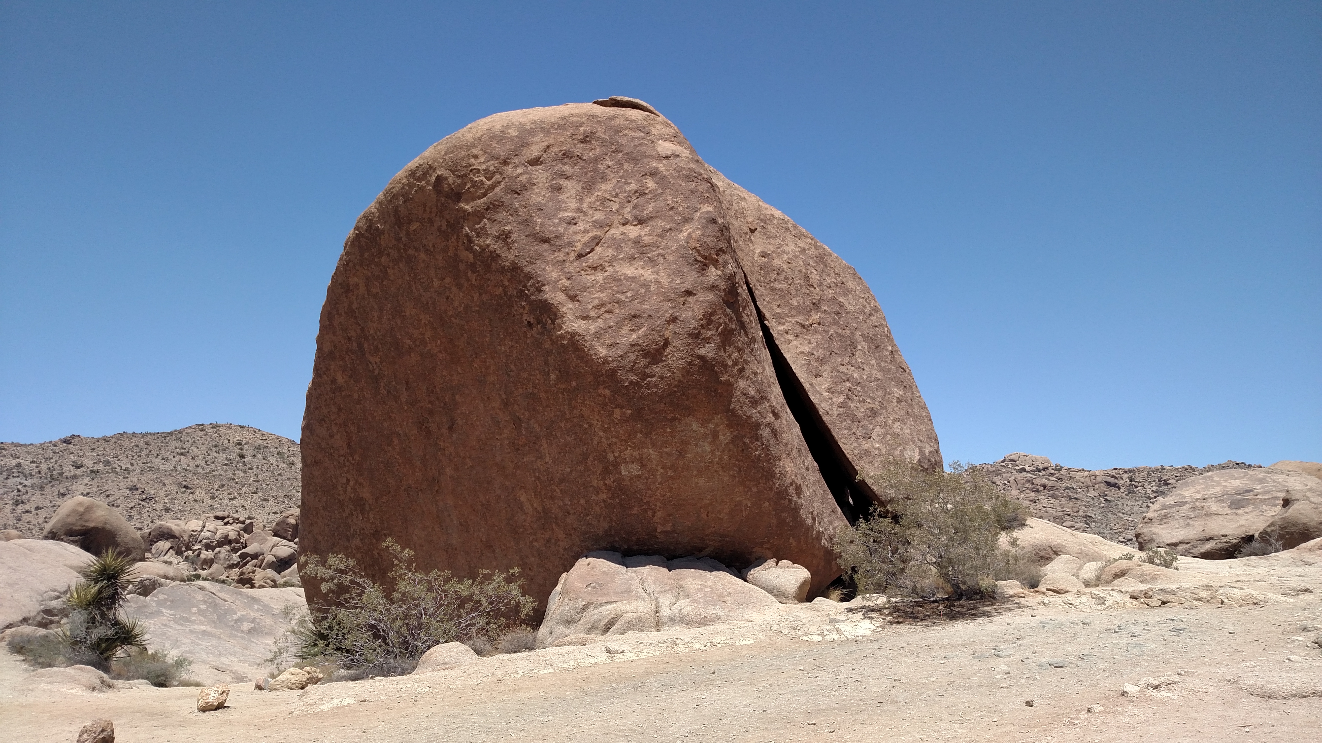 Joshua Tree National Park – Rocks – johnboystravelblog